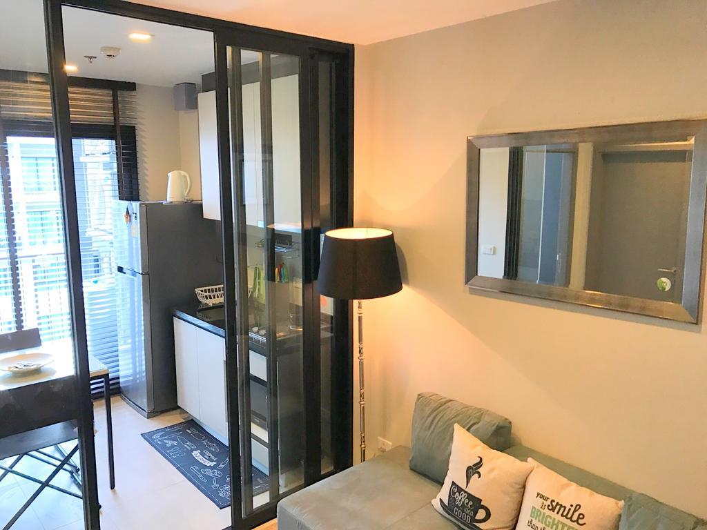 Апартаменты The Base Highfl Seaview Паттайя Экстерьер фото